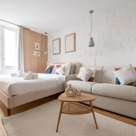 Montmartre Lovers Apartment