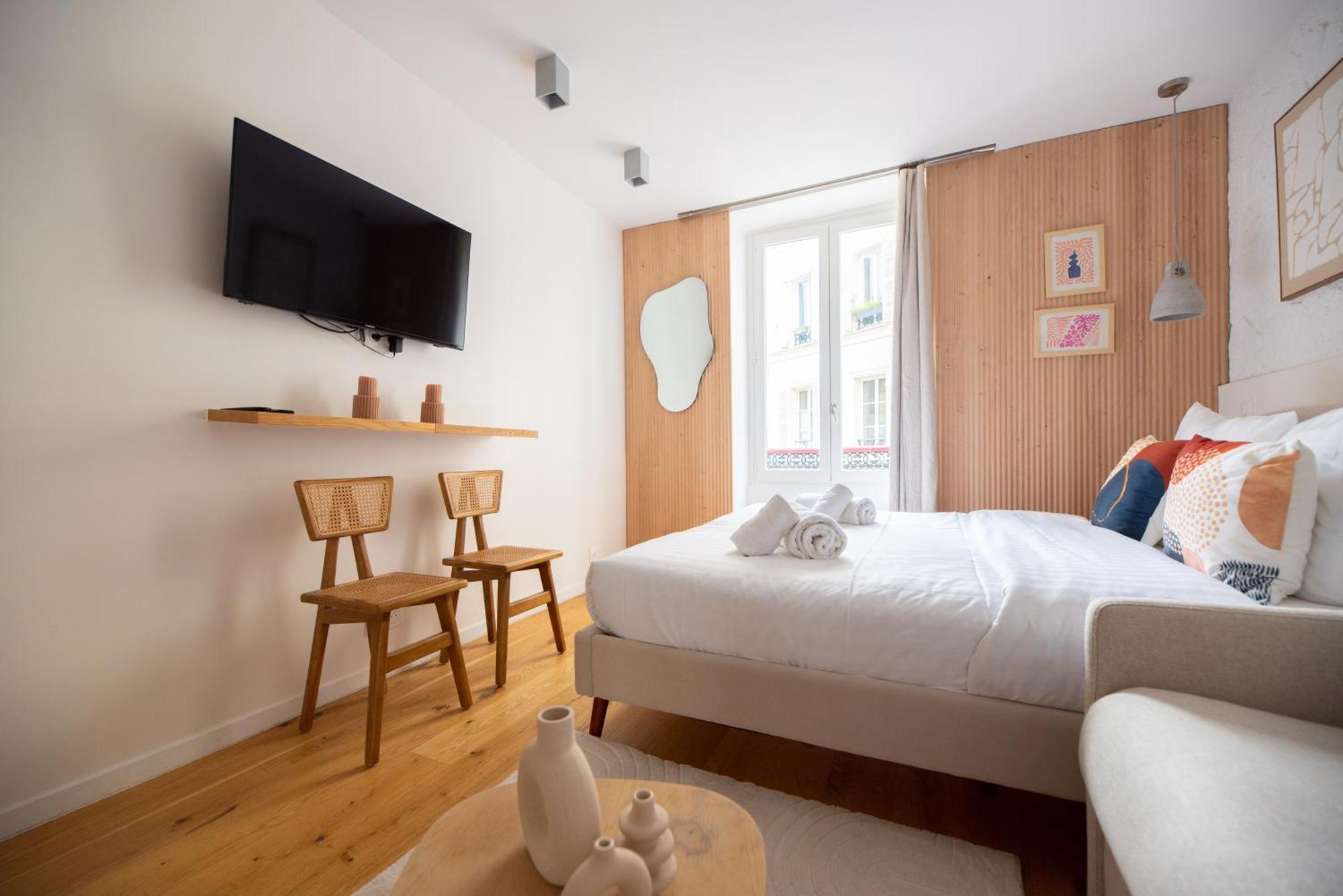 Montmartre Lovers Apartment